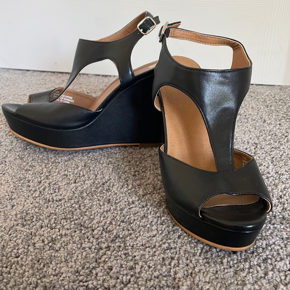 BP. black, leather wedges size 7